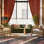 Fidelity Hotel