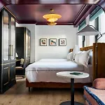 Fidelity Hotel